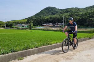 Cycle South Korea. Korea